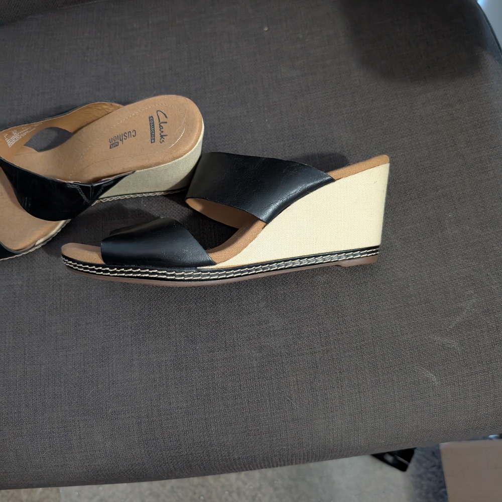 Clarks Black Wedge Sandals - Picture 7 of 10